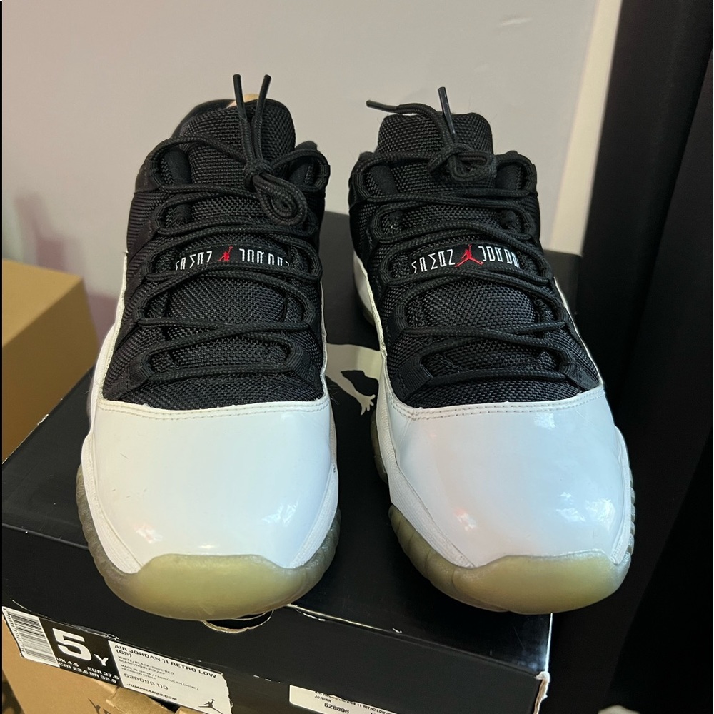 2014 tuxedo 11s low